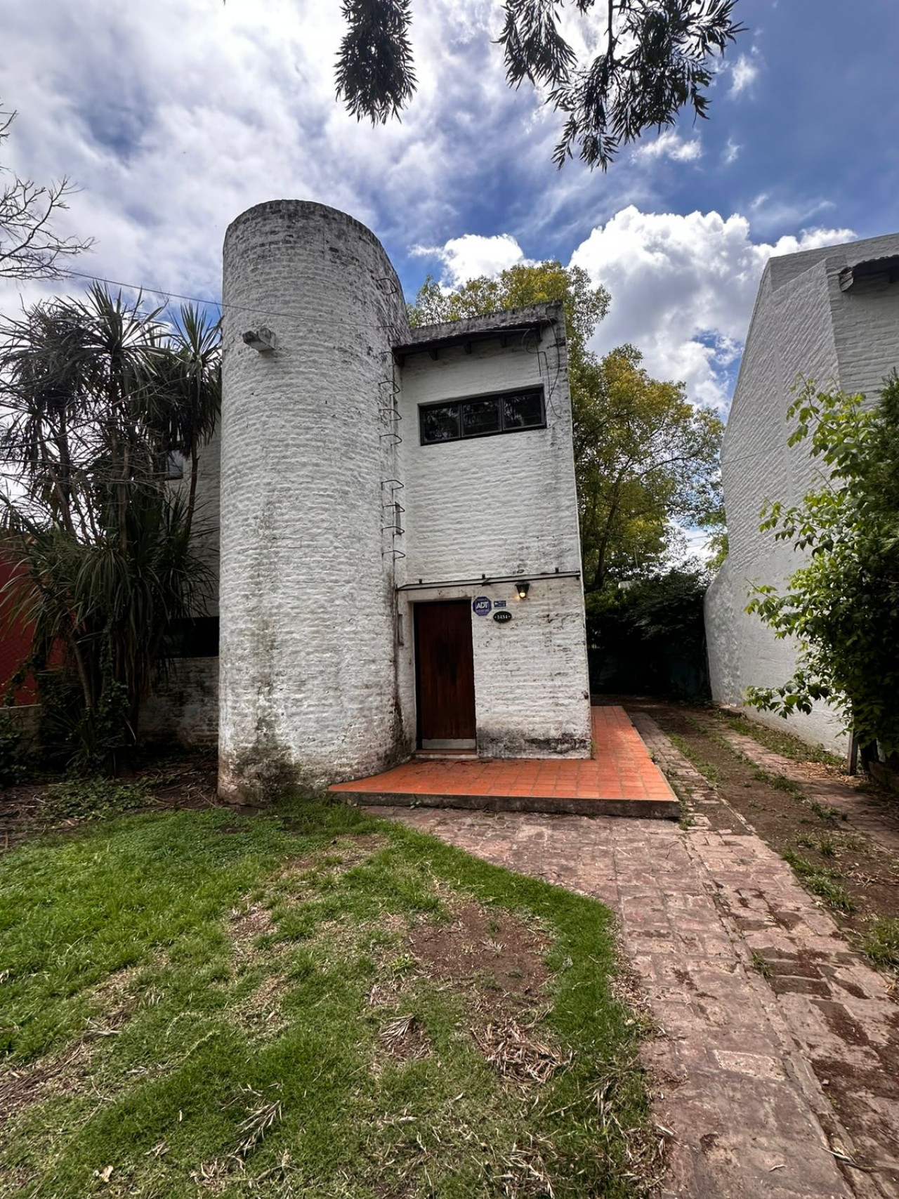 Casa en alquiler en Las Glicinas 1450