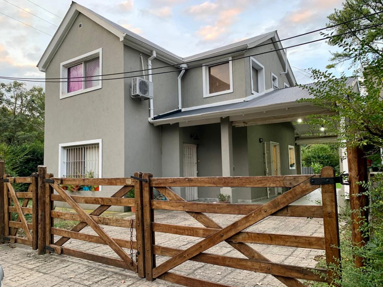 MUY LINDA CASA EN BARRIO CERRADO FINCAS DEL LAGO, ESCOBAR