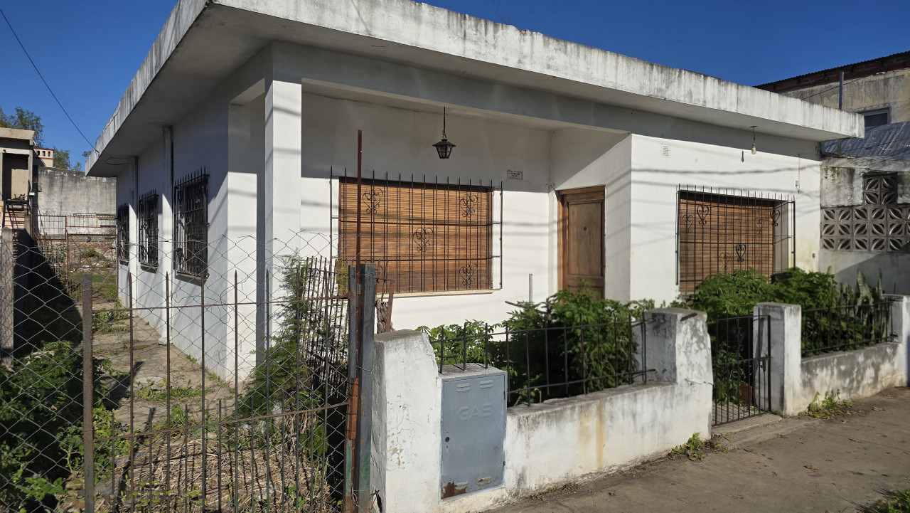 Casa (312Mt2) 4 Ambientes en Alquiler