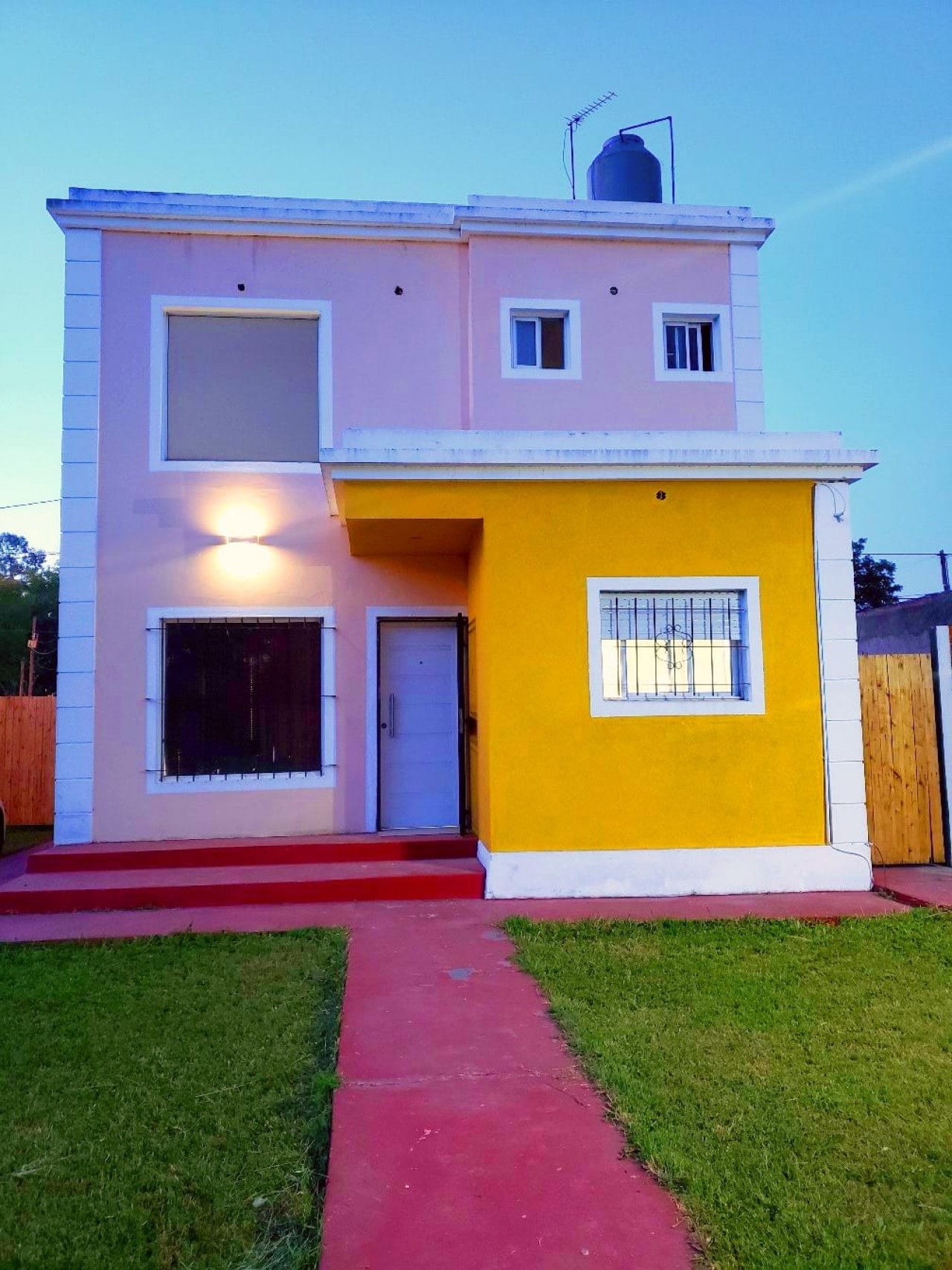 Casa en barrio privado Villa Rosa