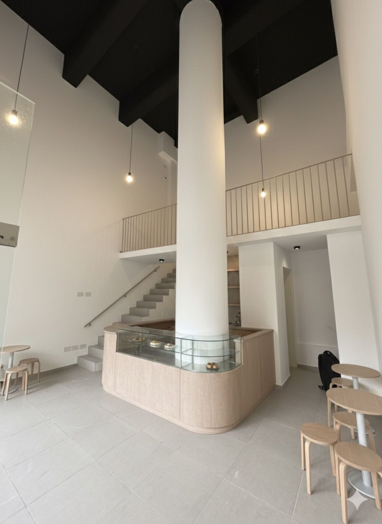 ALQUILER LOCAL A ESTRENAR  SAN MIGUEL CENTRO, IDEAL GASTRONOMIA, BAJO TORRE DE 30 DEPARTAMENTOS